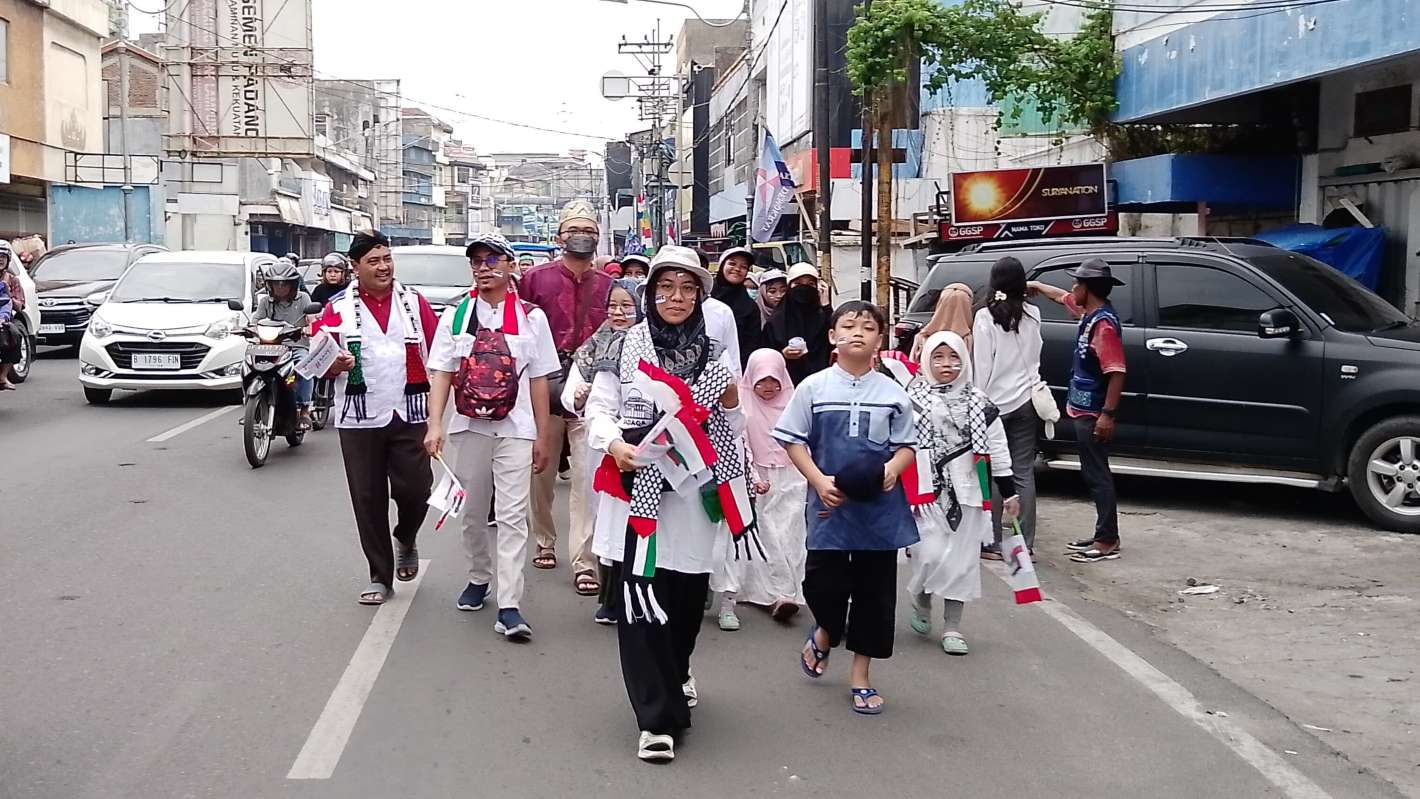 Jemaah Masjid Al Iman Gedong Meneng Partisipasi di Aksi Bela Palestina