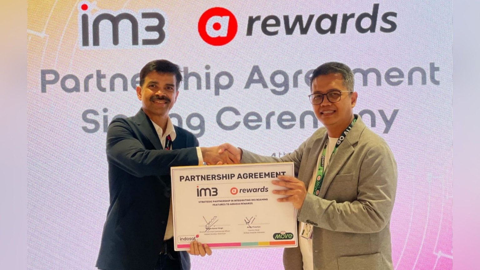 IM3 dan AirAsia rewards Sediakan eSim dan Data Roaming untuk Traveler