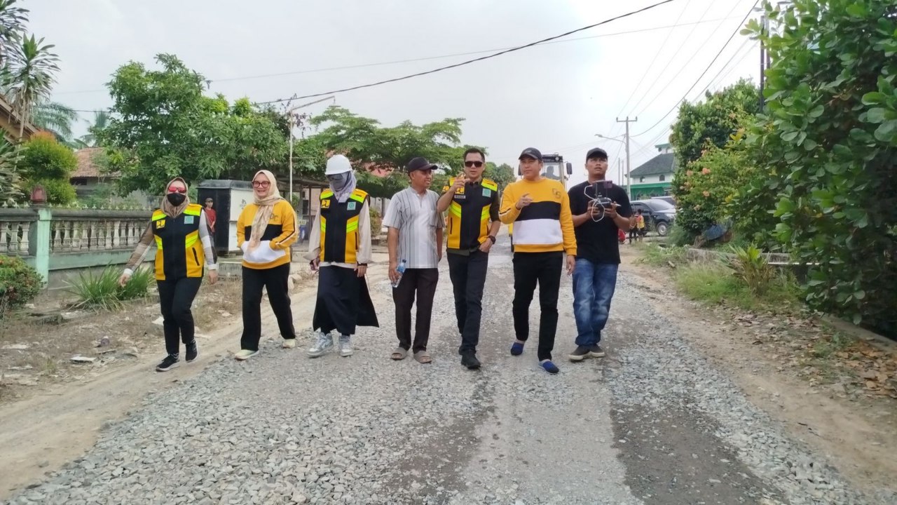 Penantian Warga Segera Terwujud, Perbaikan Jalan Padang Ratu Lamteng Dimulai