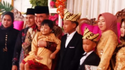Saleh Asnawi Sampaikan Visi di Acara Khitanan Cucu Batin Matnuri