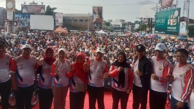 Ribuan Warga Semarakkan Jalan Sehat HUT Ke-342 Kota Bandarlampung, Eva Dwiana Terharu