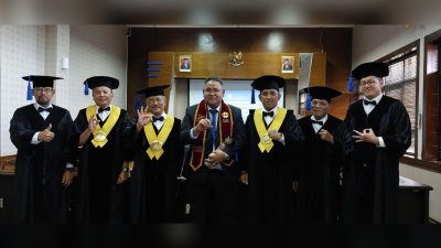 Teguh Santosa Raih Gelar Doktor Unpad, Bahas Perdamaian dan Reunifikasi Semenanjung Korea