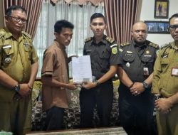 Kejari Waykanan Kembalikan Barang Bukti Pencurian di Kasui