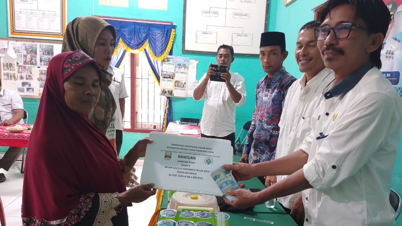 BLT-DD Tahap 2 Cair, 5 KPM Pekon Baturaja Terima Bantuan
