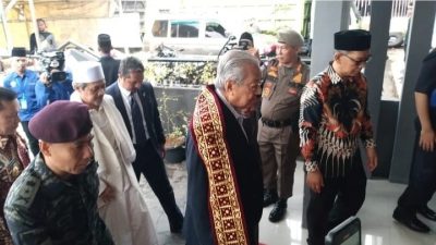 Tun Mahatir Muhammad Semarakkan Mudzakarah AHWA Ke-7 di Banyuasin