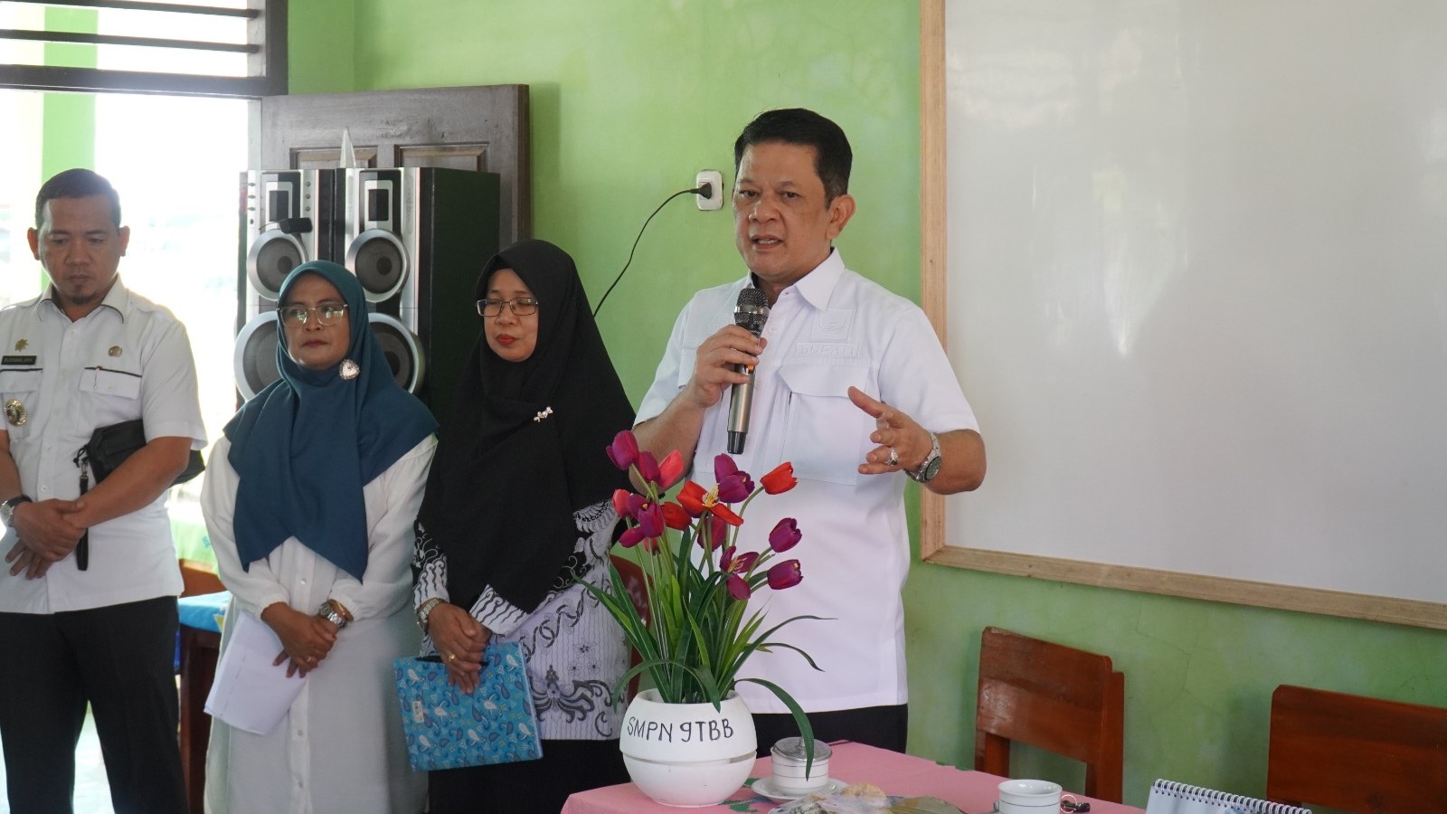 Bupati Tubaba Kunjungi SMPN 9, Semangati Siswa dan Larang Pungli