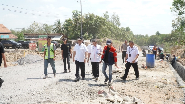 Firsada: Perbaikan Jalan Provinsi di Tubaba Dorong Konektivitas Ekonomi Lokal