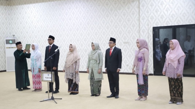 Rektor Unila Lantik 7 Pejabat Fungsional Baru