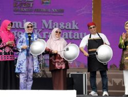 Pj Ketua PKK Lampung Buka Lomba Masak Nasi Goreng Krakatau