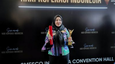 Eva Dwiana Diganjar Penghargaan Pembina Andalan oleh Dekopin dan Kemenkop UKM