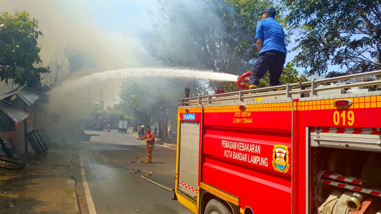 Kios di Wayhalim Ludes Dilalap Api, Diduga Dibakar ODGJ