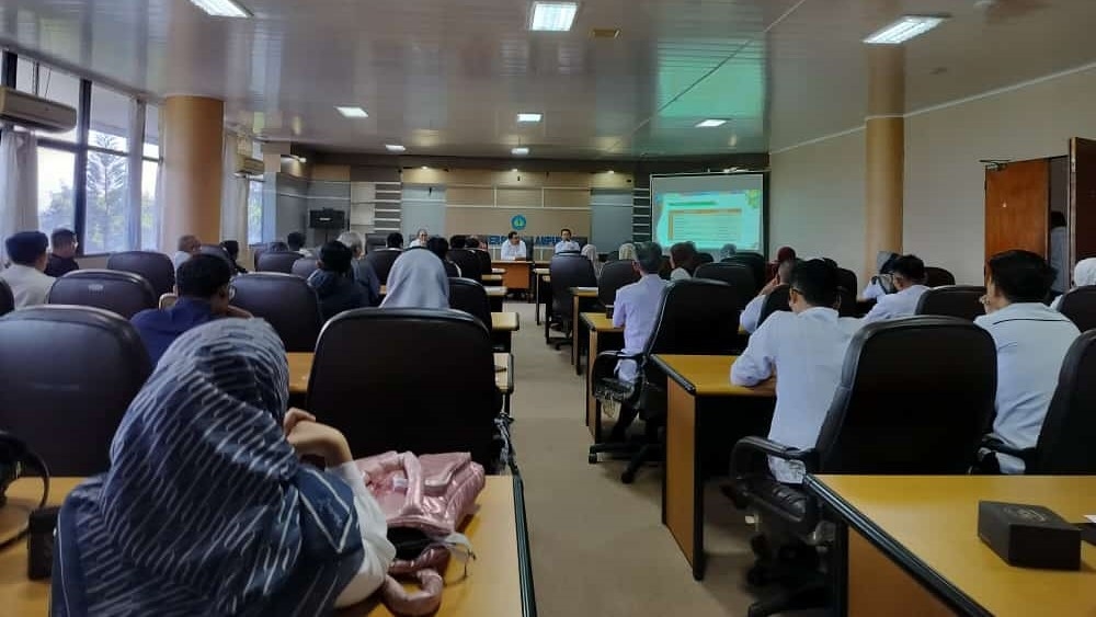 Siap Lancar UTBK Simanila 2024, Unila Bekali 100 Pengawas
