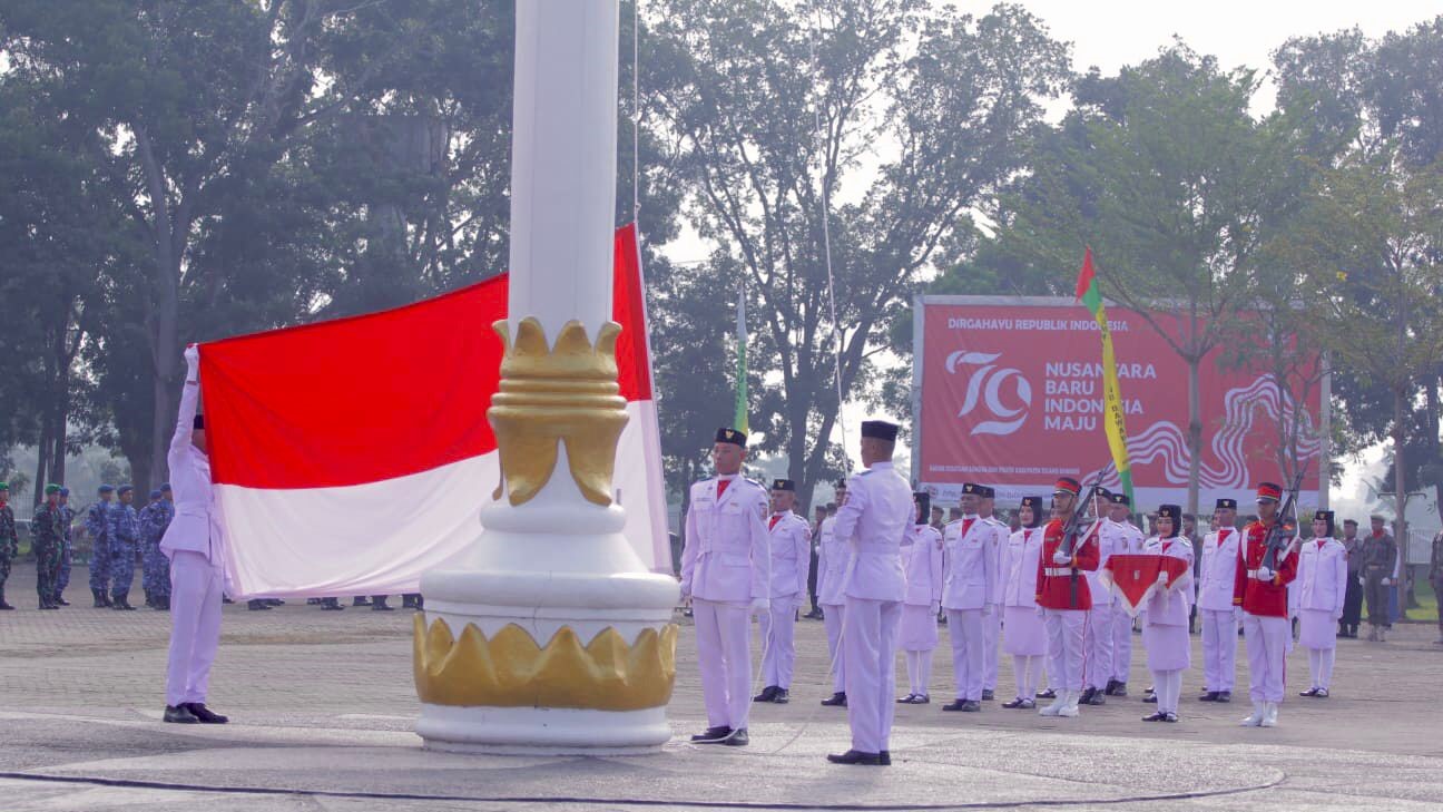 Pj Bupati Tulang Bawang Pimpin Upacara HUT RI ke-79