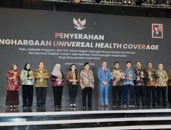 Eva Dwiana Raih Penghargaan Universal Health Coverage dari Pemerintah Pusat