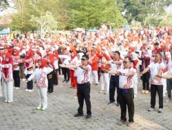 Ribuan Warga Tubaba Ramaikan Jalan Sehat Meriahkan HUT RI ke-79
