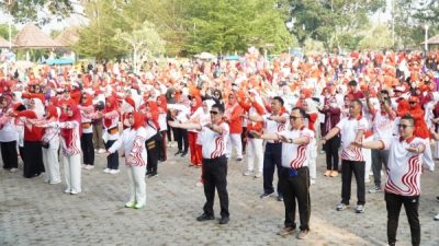 Ribuan Warga Tubaba Ramaikan Jalan Sehat Meriahkan HUT RI ke-79