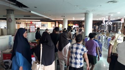 Promo Merdeka Bikin Antrean JCO Chandra Mengular