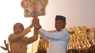 Wayang Kulit Jadi Media Sosialisasi Perangi Rokok Ilegal di Probolinggo