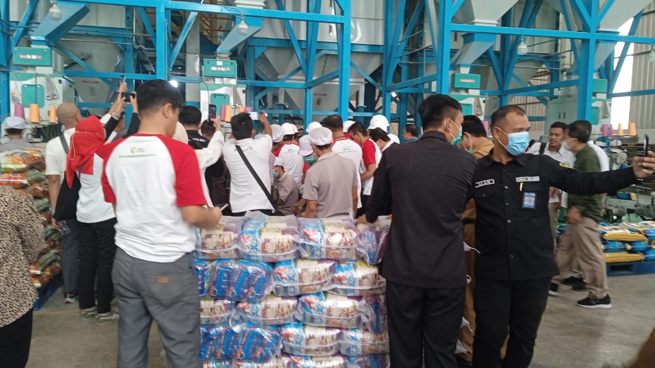 Kepala Badan Pangan Nasional Kunjungi PT Belitang Panen Raya 2 Sumsel