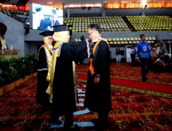 Unila Kukuhkan Syarief Makhya sebagai Guru Besar