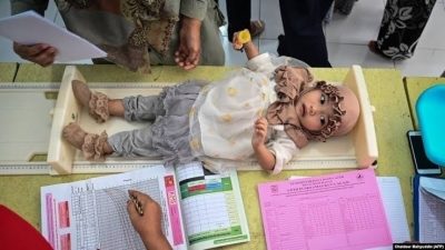 Lampung Selatan Berdayakan Masyarakat Atasi Stunting dengan PMT Lokal