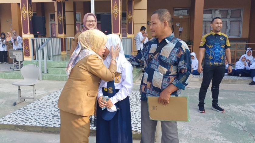 Siswi SMPN 19 Palembang Harumkan Nama Indonesia di Ajang Sepakbola Internasional