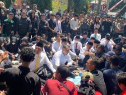 Mahasiswa Probolinggo Tolak Perubahan UU Pilkada, Desak DPRD Dukung MK