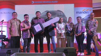 Warga Way Halim Beruntung Raih Mobil Baru di Undian Chandra Superstore MBK