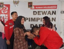 Kader PSI dan Wali Kota Bandarlampung Bantu Masyarakat melalui Pengobatan Herbal