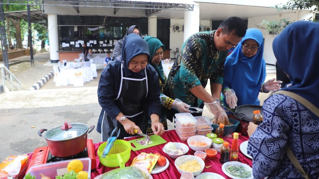 Unila Semarakkan Dies Natalis dengan Kreasi Kuliner Lokal