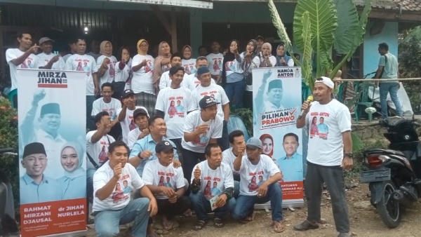 Warga Empat Desa di Teluk Pandan Kompak Deklarasikan Dukungan untuk Nanda-Anton