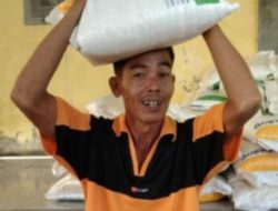 Pemerintahan Pekon Ulu Krui Salurkan Bantuan Beras Kepada 254 KPM