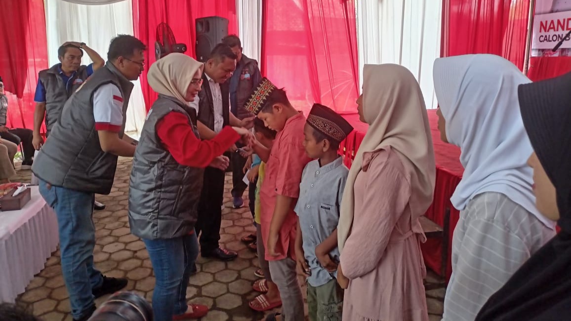 Isu Miring Tak Goyahkan Nanda-Antonius di Pilkada Pesawaran