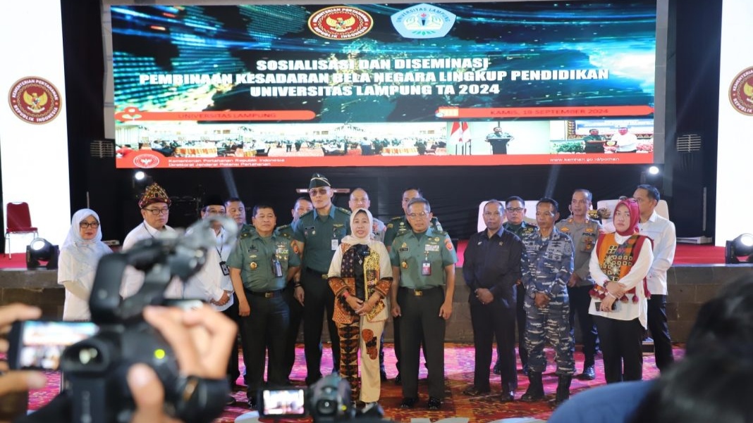 Motivasi Milenial: Deddy Corbuzier Ajak Mahasiswa Unila Jadi Generasi Emas