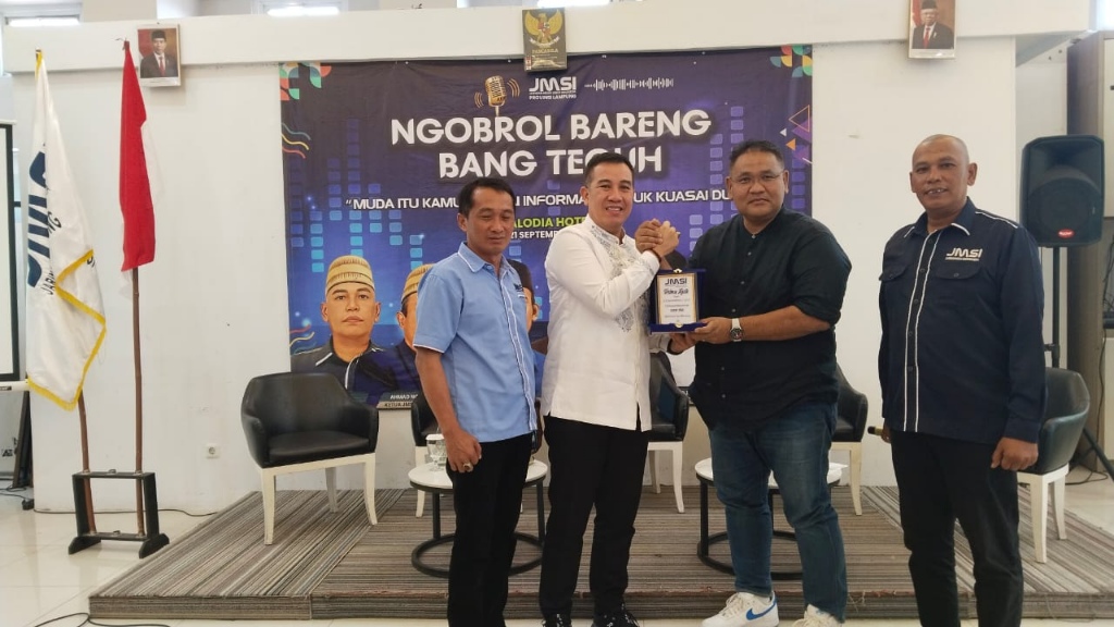 Bupati Pesawaran Dorong Pemuda Manfaatkan Media Online untuk Peluang Usaha