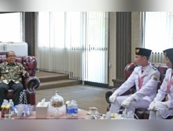 Usai Jalankan Tugas Perayaan Hari Kemerdekaan RI ke-79 di IKN, 2 Paskibraka Lampung Kunjungi Pj Gubernur Samsudin