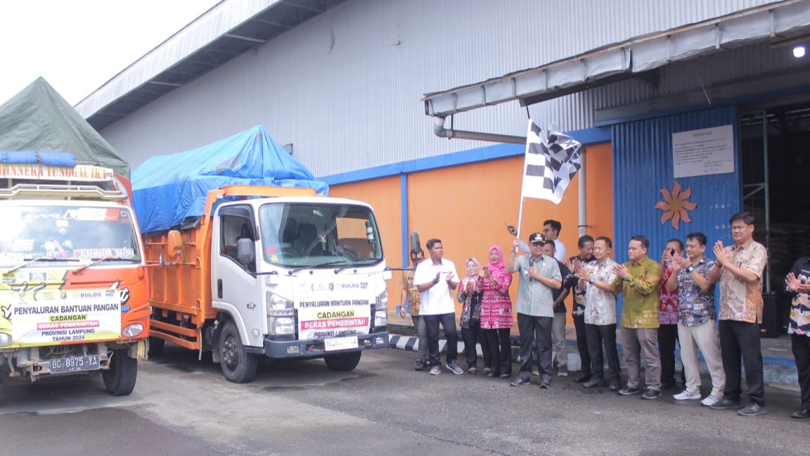 PJ Bupati Tulang Bawang Hadiri Penyaluran Bantuan Pangan, Pastikan Distribusi Merata