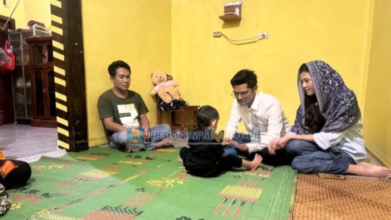 Ketua DPRD Pesibar Kunjungi Langsung Balita Stunting