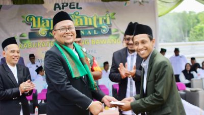 Pj Sekdakab Tulang Bawang Pimpin Upacara Hari Santri di Ponpes Darul Ishlah