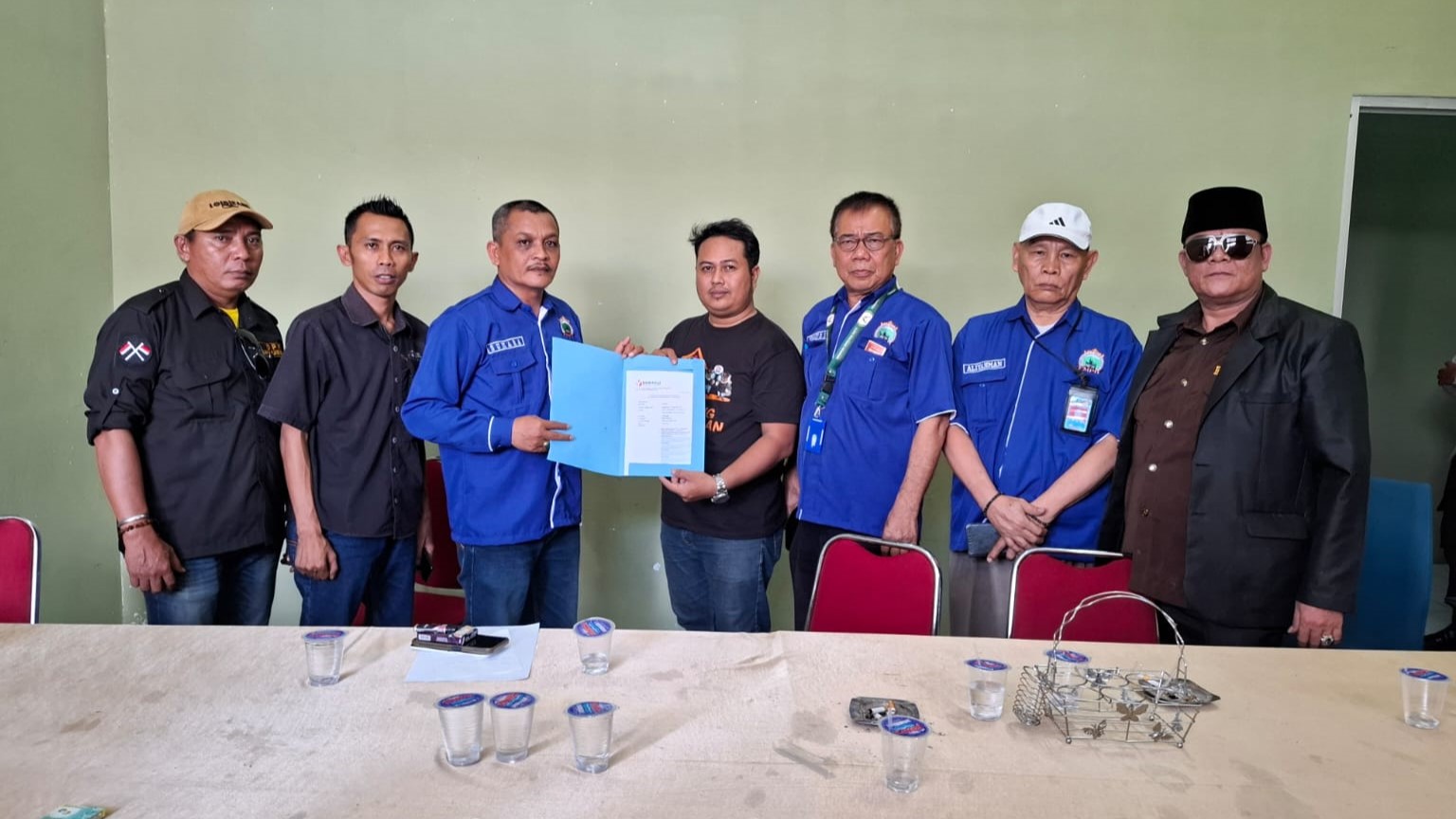 LSM dan FMPB Gugat Status Pencalonan Bupati Pesawaran ke Bawaslu Terkait Keabsahan Ijazah