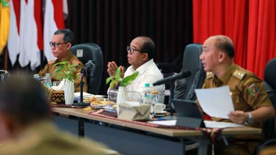 Pj Gubernur Pimpin Rapat Persiapan Asistensi Evaluasi Kinerja Penjabat Gubernur Semester Pertama