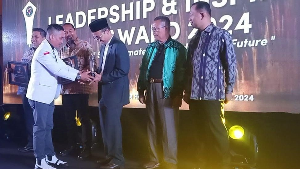 Tokoh Muda Kesehatan HM Ifan Fahriansyah Raih Penghargaan Gencar Leadership Award 2024