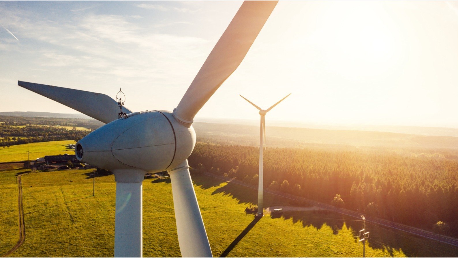PLN Nusantara Renewables: Pionir Energi Bersih di Indonesia