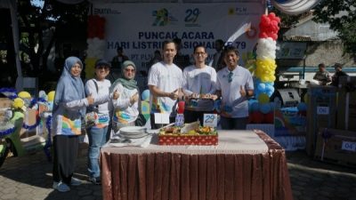 PLN Nusantara Power Regional Lampung Gelar Fun Walk Meriahkan Hari Listrik Nasional