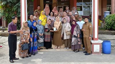 Alumni SMPN 4 Palembang Aktif Lakukan Kegiatan Sosial dan Keagamaan