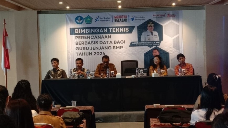 Sekda Sangihe Tantang Peserta Bimtek Pendidikan: Tingkatkan Kualitas, Jangan Sekadar Hadir!