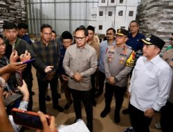 Wamendagri Tinjau Kesiapan Logistik Pilkada 2024 di Bandar Lampung