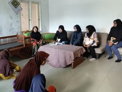 JMSI Lampung Berbagi Kebahagiaan dengan Anak Yatim Qoroba Mulya