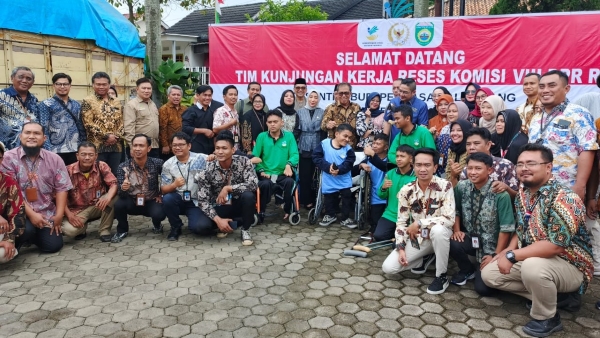 Komisi VIII DPR RI Salurkan Bantuan Rp275 Miliar di Sumatera Selatan