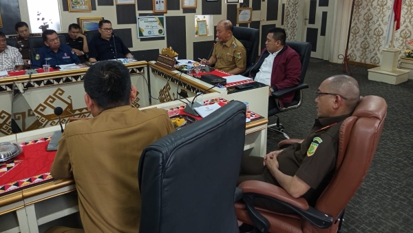 Pj Bupati Tanggamus Janji Revisi Perbup yang Dinilai Merugikan Wartawan